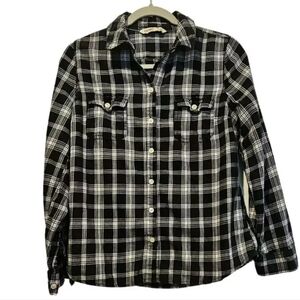 Old Navy Plaids And Checks Long Sleeve Button Down Shirt Top Black And White Med